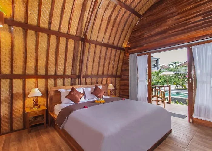Hotel Mailaku House 3*