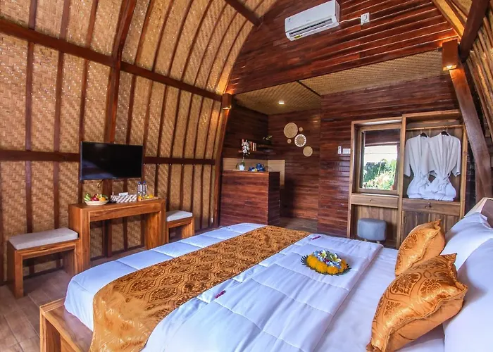 Mailaku House 3*
